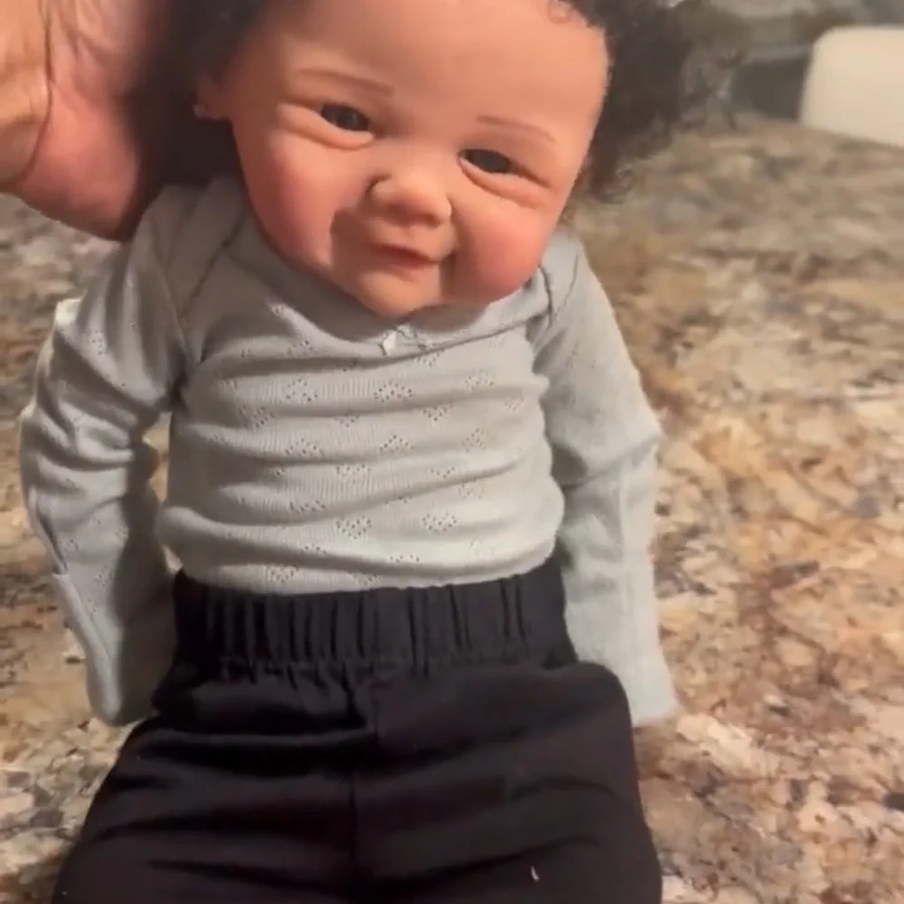 Full Body Silicone Baby Girl Drink and Wet system - Picture 3 of 3